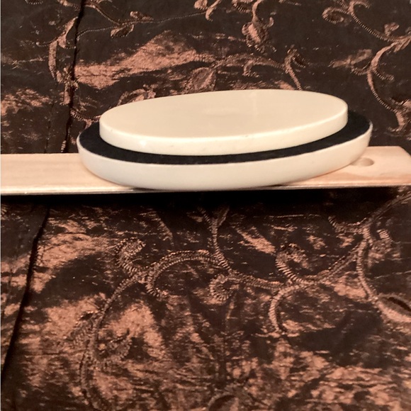 Cat & Mouse Faux Scrimshaw Oval Trinket Box 1990s - Picture 10 of 10